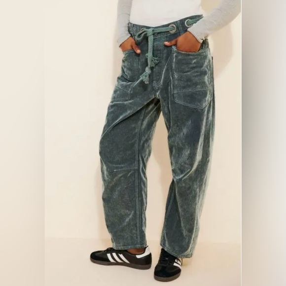 Free People Moxie Flocked Pull-On Barrel Jeans Mountain Green Size 32 - Picture 4 of 12